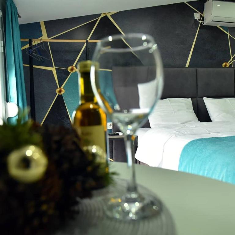 Studio Apartments Bulevar - One-Bedroom Apartment - 6