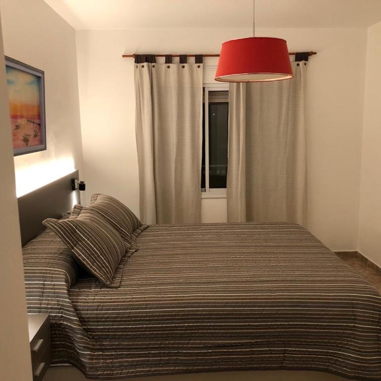 Departamento Alberdi Completo con Cochera - Apartamento de 1 dormitorio - 2