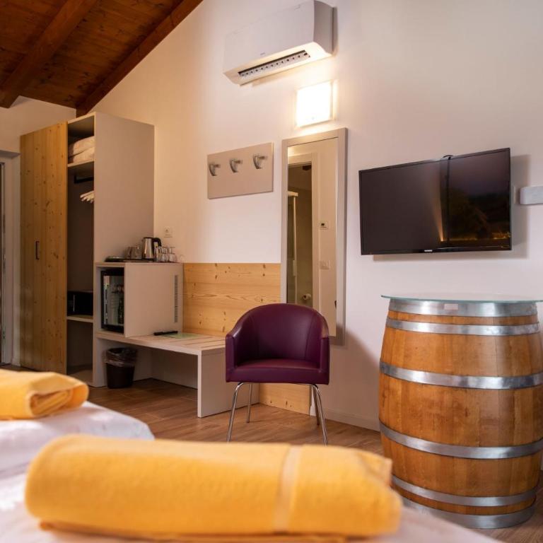 Maso Agritur Santa Lucia - Superior Double or Twin Room - 6