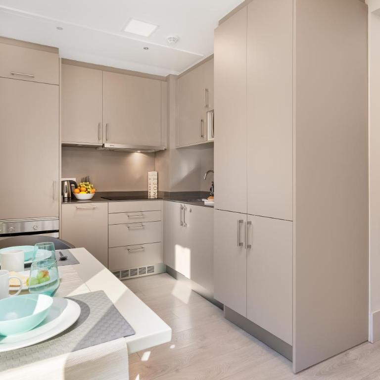 Kronos on the Beach suite 1 - Two-Bedroom Apartment - 16