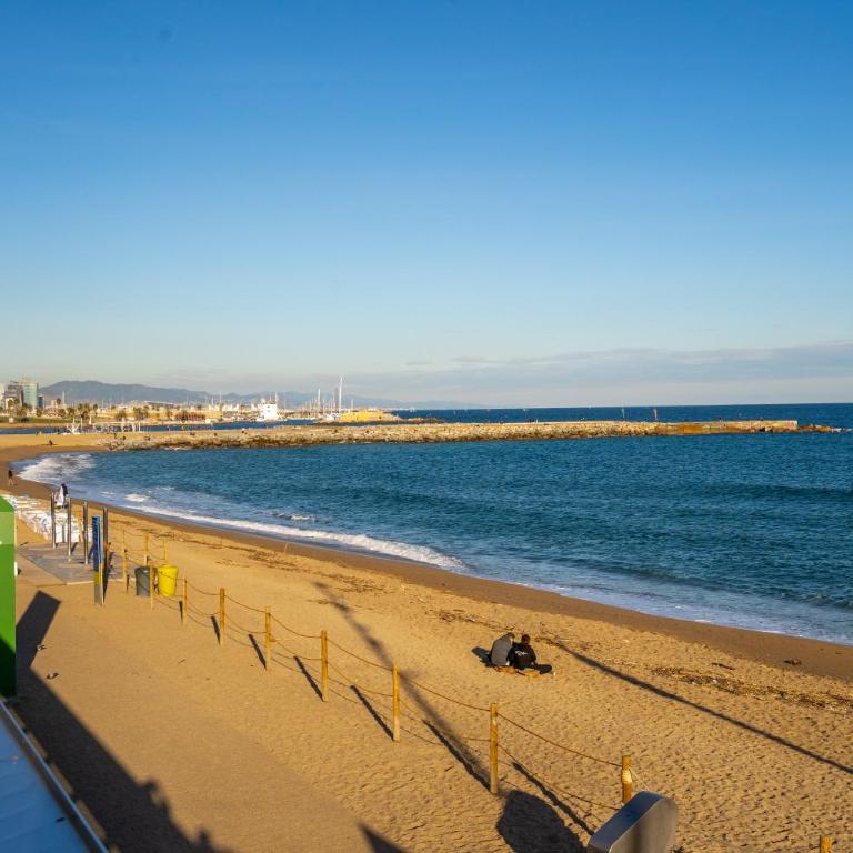 Kronos on the beach Suite 2 - Two-Bedroom Apartment - 37