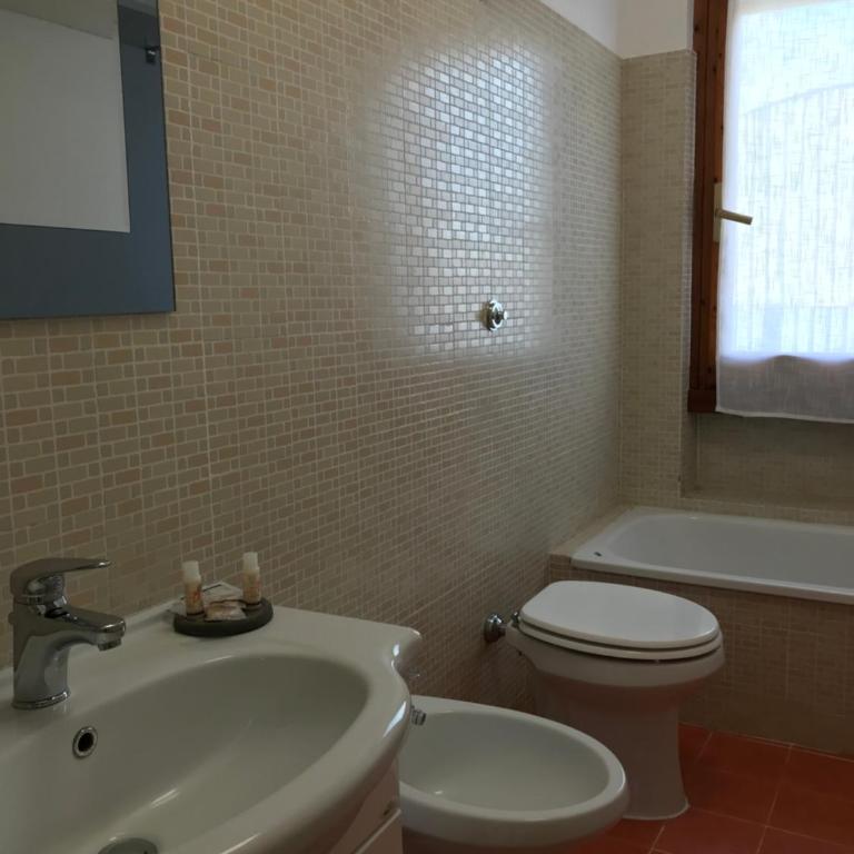 MGM HOME AREZZO - Appartamento con 2 Camere da Letto - 5