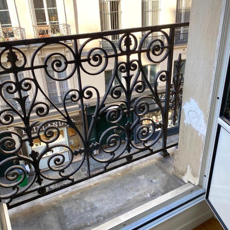 My Trip in Paris - Temple - Appartement avec Balcon - 23