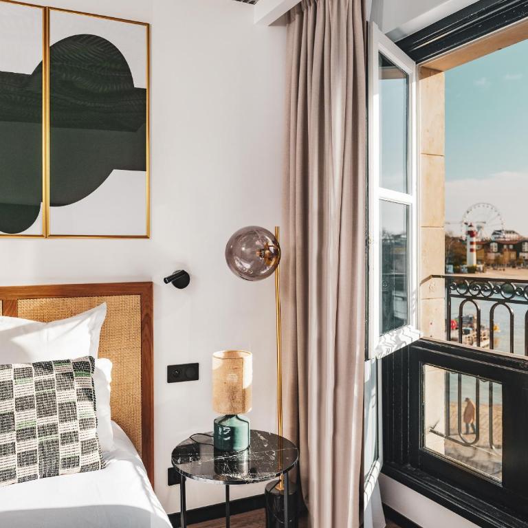 Maisons du Monde Hôtel & Suites - La Rochelle Vieux Port - Chambre Deluxe Vieux Port - 2