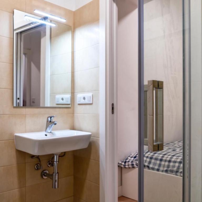 Moderno-Dinámico - Apartamento de 3 dormitorios - 24