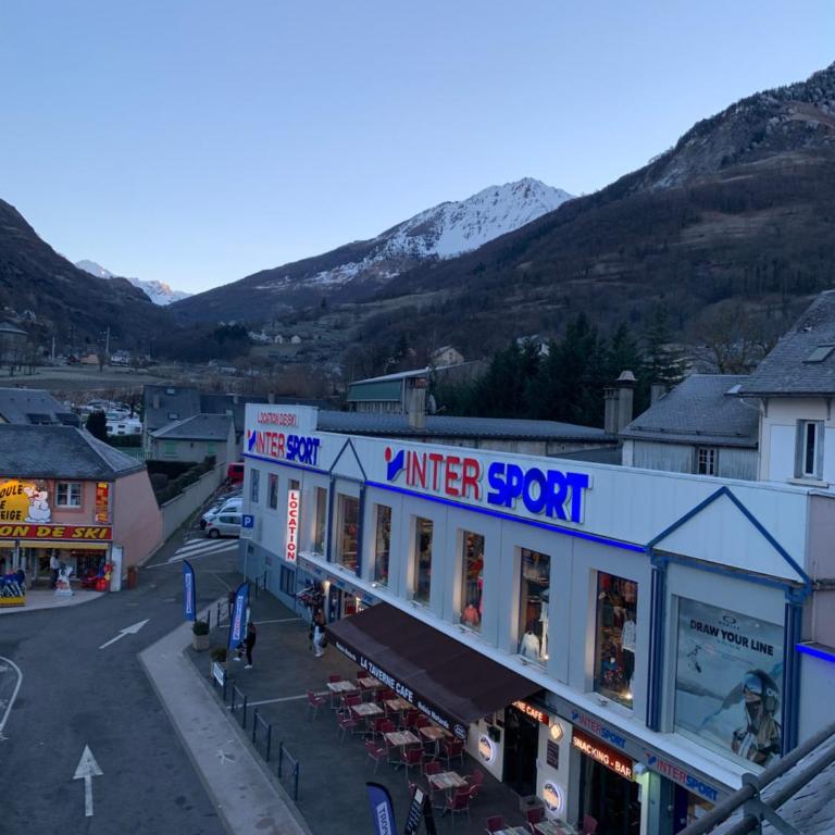 Appartement centre ville Luz Saint Sauveur T4 pour 10 personnes - Appartement 3 Chambres - 24