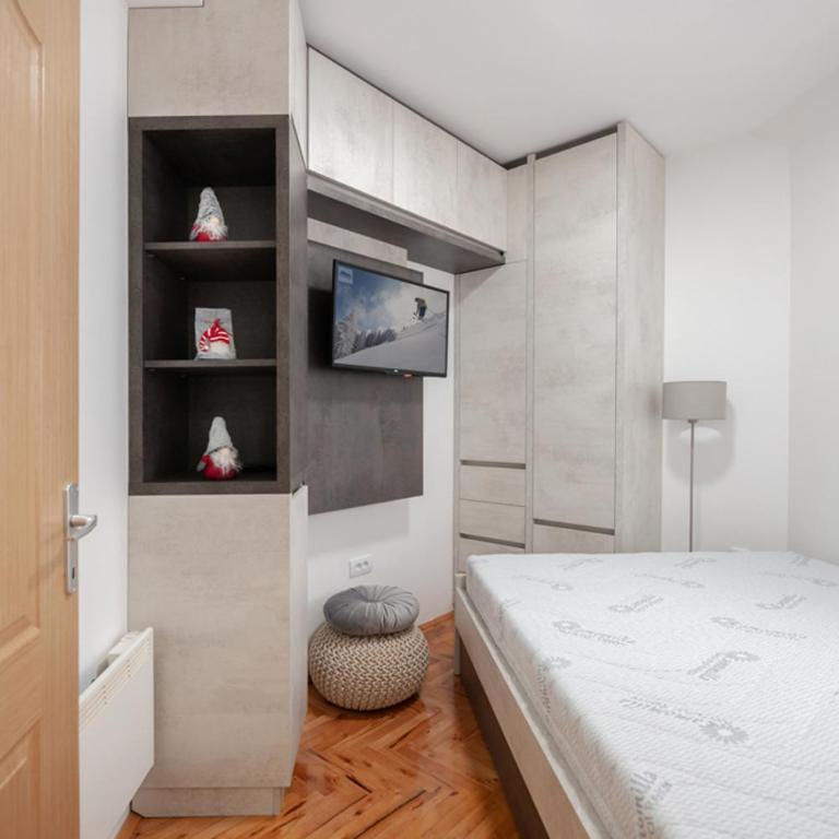 Apartman Kopaonik Despotovic - Apartment with Mountain View - 4