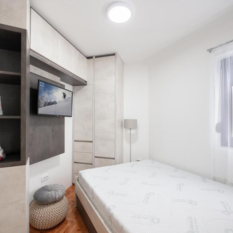 Apartman Kopaonik Despotovic - Apartment with Mountain View - 3