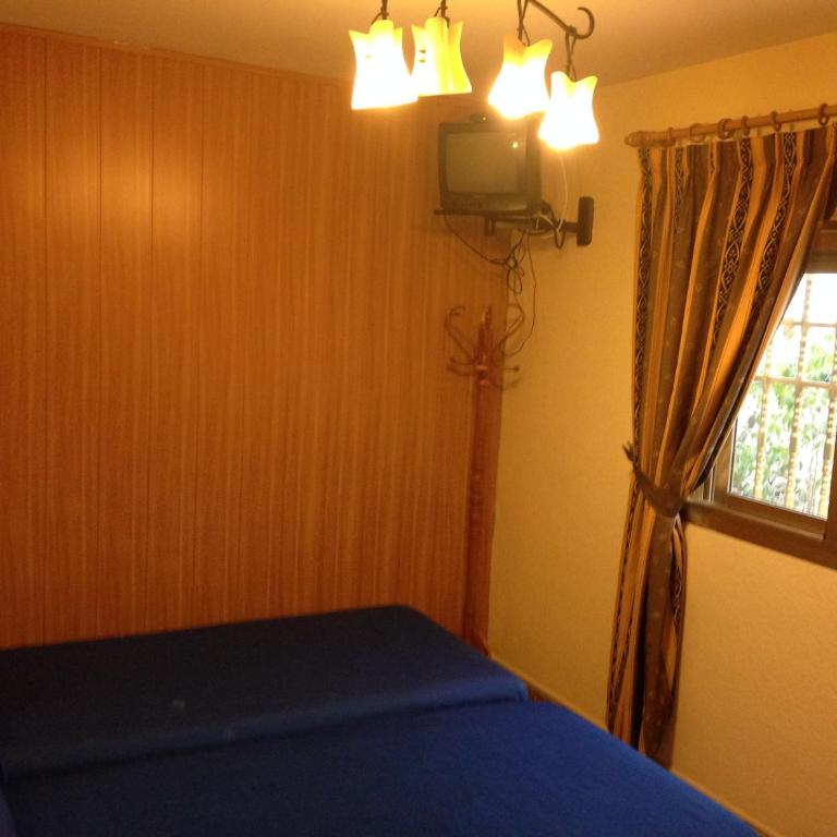 Hostal Delfin Verde - Habitación Doble adaptada para personas con movilidad reducida - 2
