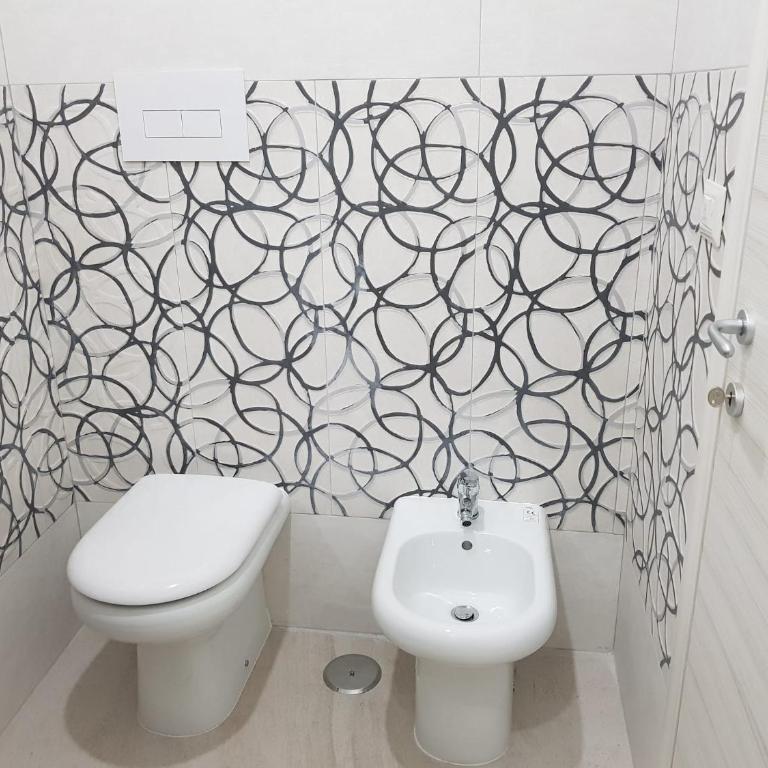 La Sapienza - Camera Matrimoniale/Doppia con Letti Singoli con Bagno Privato - 12