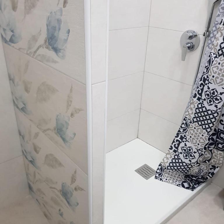 La Sapienza - Camera Matrimoniale/Doppia con Letti Singoli con Bagno Privato - 11