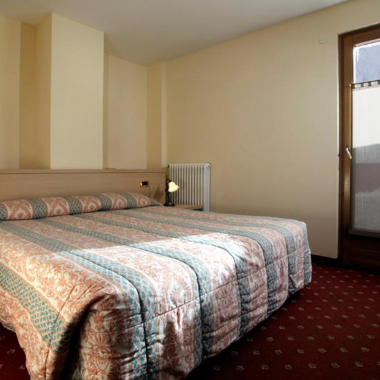 Hotel Delle Alpi - Camera Comfort Matrimoniale/Doppia con Letti Singoli - 2