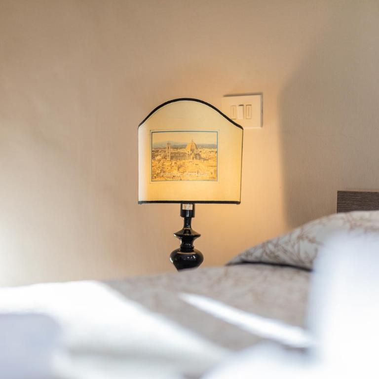 Firenze Rentals Ponte Vecchio Flat - One-Bedroom Apartment - 2