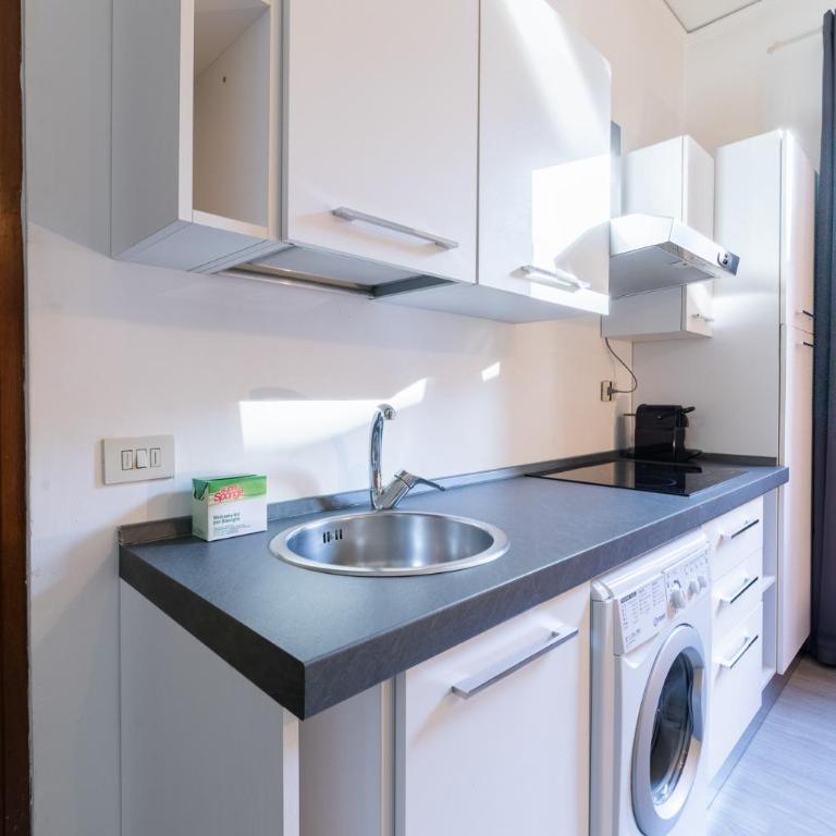 Firenze Rentals Ponte Vecchio Flat - One-Bedroom Apartment - 9