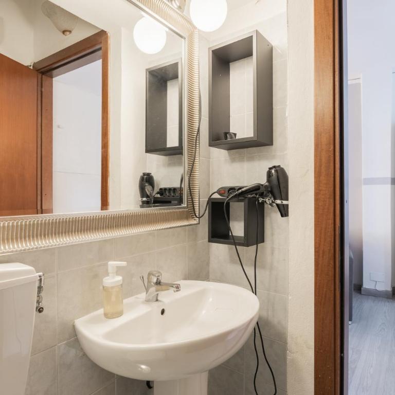Firenze Rentals Ponte Vecchio Flat - One-Bedroom Apartment - 23