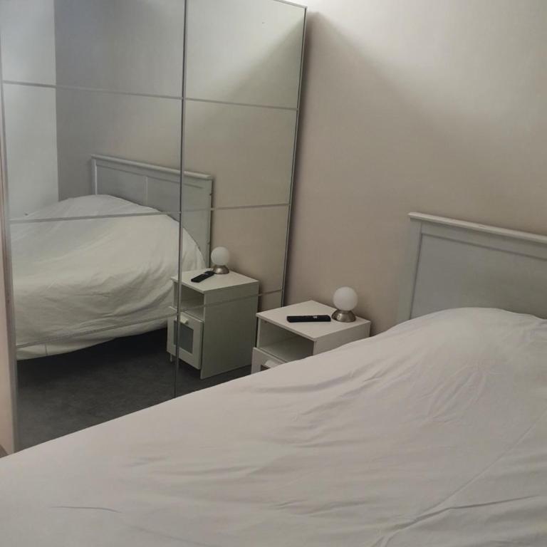 Appartement 2 chambres, proximité plage, commerces et centre ville - Two-Bedroom Apartment - 3