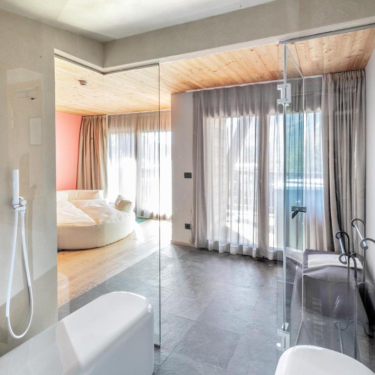 Aux Pieds du Roi - Suite & Spa - Suite Deluxe con Vasca Idromassaggio - 12