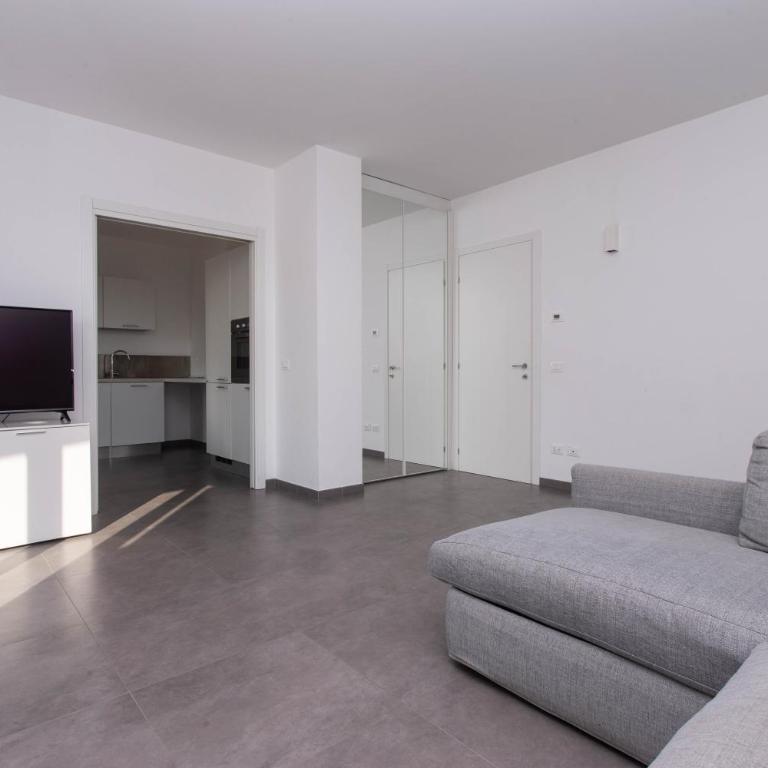 S018 - Sirolo, nuovissimo trilocale in pietra con giardino dx - Appartamento con 2 Camere da Letto - 5