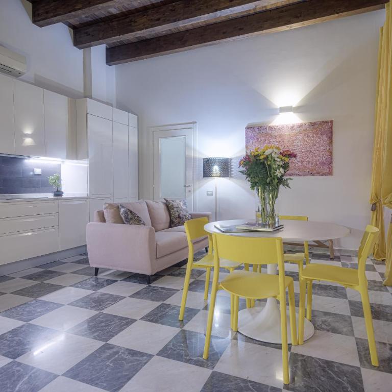 Right House - Characteristic Marina District - Deluxe Apartment - 15