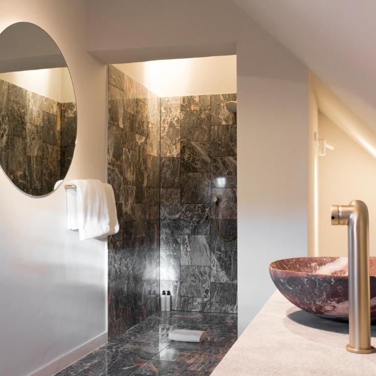 Kai 36 - Hotel zwischen Fels und Fluss - Superior Doppelzimmer - 2