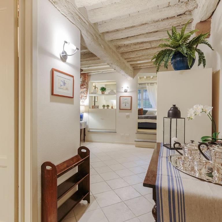 1400's Apartment, Stylish Smart Ground Floor Apartment inside Lucca - Appartamento con 1 Camera da Letto - 17