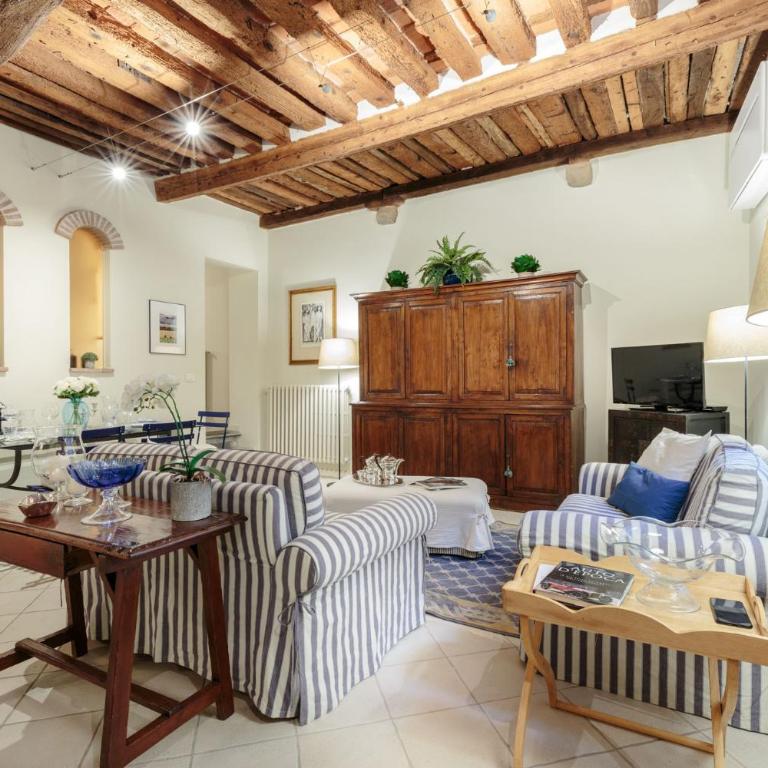 1400's Apartment, Stylish Smart Ground Floor Apartment inside Lucca - Appartamento con 1 Camera da Letto - 1