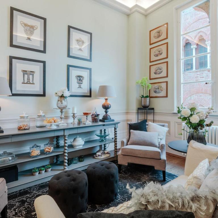 The Medieval Penthouse, Indulge among History in a Luxury 5 Bedrooms Apartment - Apartment - 19
