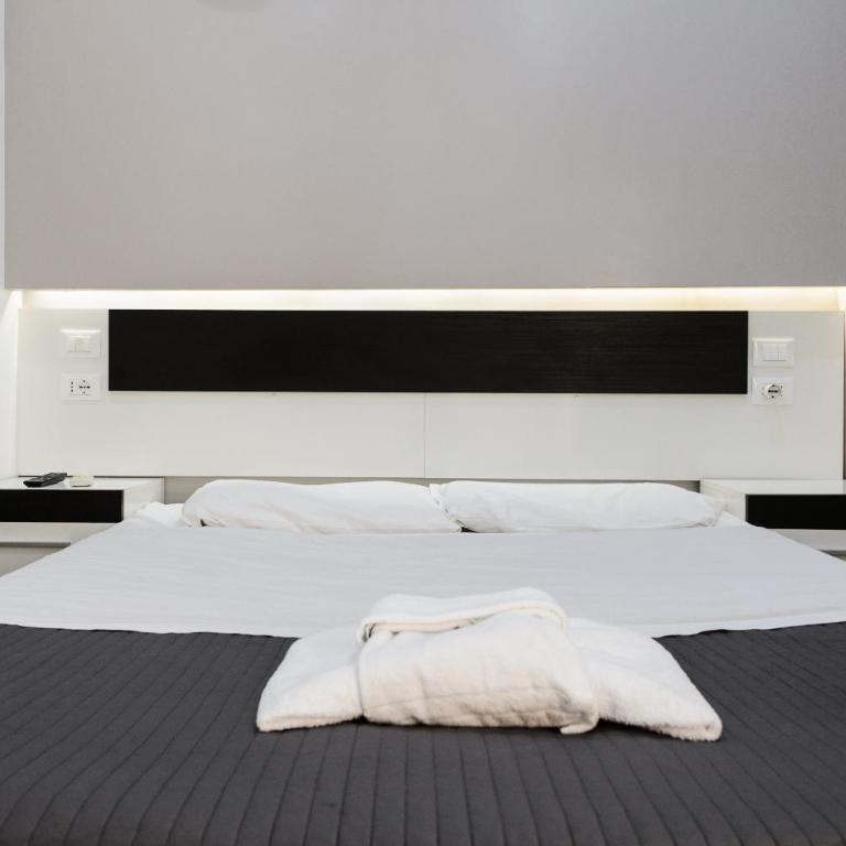 Magenta Casa Barberini - Camera Familiare Executive - 4