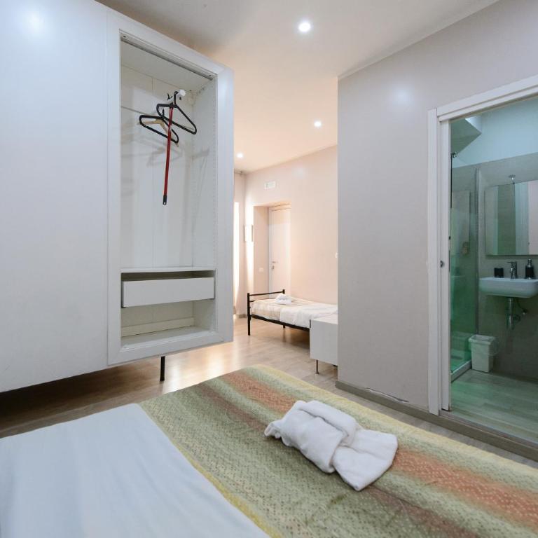 Magenta Casa Barberini - Camera Familiare Executive - 16