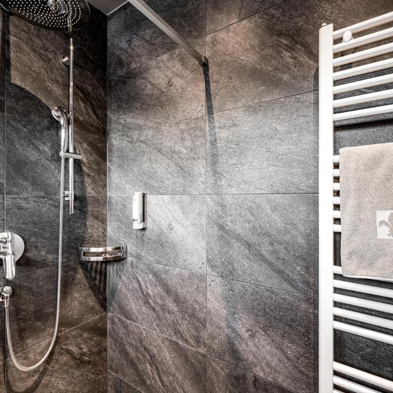 ALMMONTE SENSUM SUITES - Funky Living Hotel - Doppelzimmer Penthouse - 3