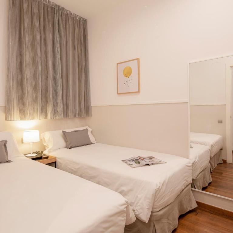 Aspasios Market Balconies Apartments - Three-Bedroom Apartment with Balcony - 10