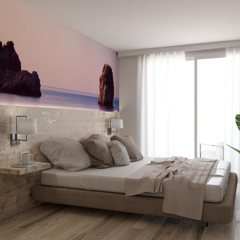 Hotel Ambassador - Deluxe Double or Twin Room - 2