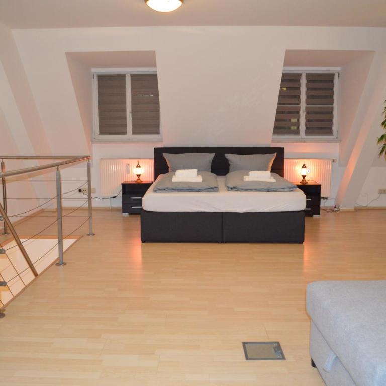 New City Center Stays 2 - Apartamento Dúplex - 19