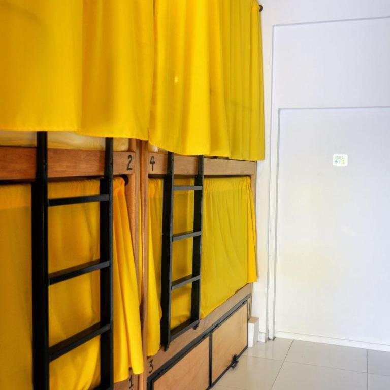 Bona Vida Hostel - Cama en habitación compartida mixta de 6 camas - 12