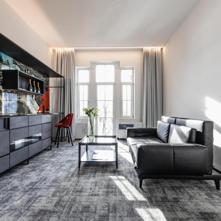 Scalaria Sunset Wing - Casino Royal Suite - 2