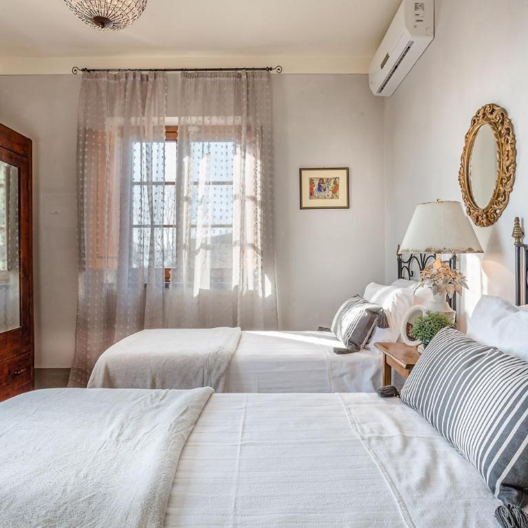 Villa Alberta, Panoramic 4 Bedrooms Farmhouse with Private Pool in Lucca close to Town Centre - Villa - 44