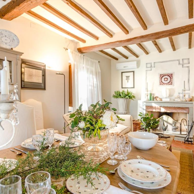 Villa Alberta, Panoramic 4 Bedrooms Farmhouse with Private Pool in Lucca close to Town Centre - Villa - 18
