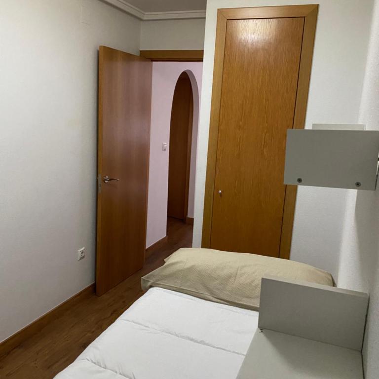 TORREVIEJA - Two-Bedroom Apartment - 5
