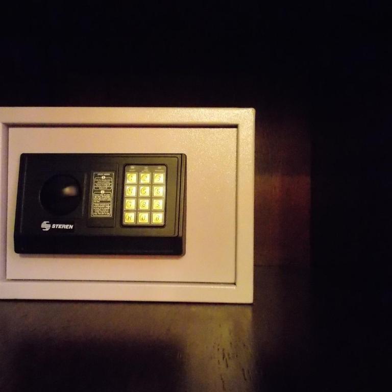 Hotel Real de Leyendas - Standard Double Room with Fan - 2
