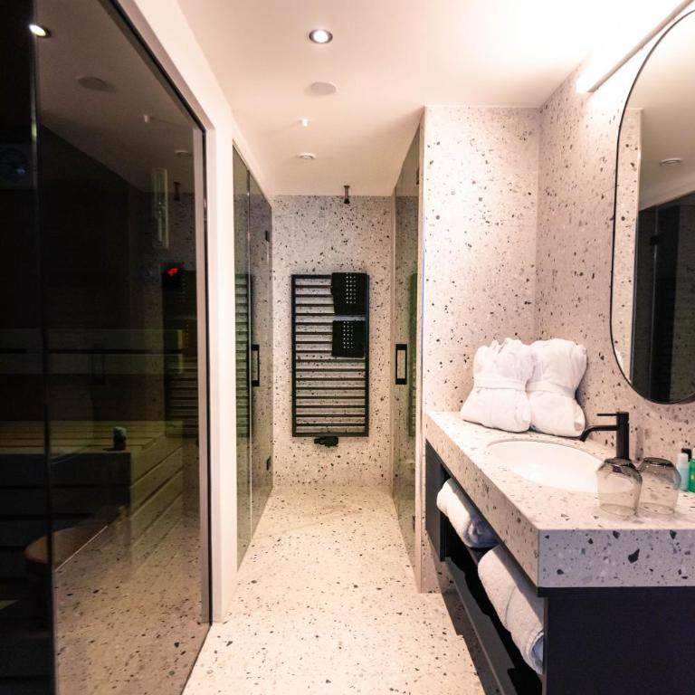 Boutique Hotel Edelweiss - Adults Only - Deluxe Zimmer - 9