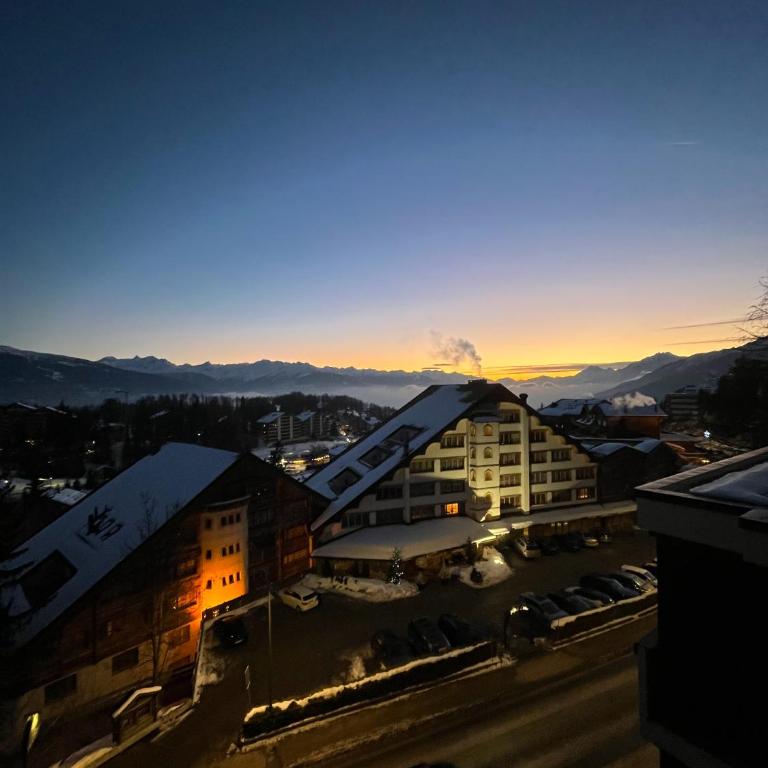 L'Eperon Center Crans wonderful view - Appartement Supérieur - 12