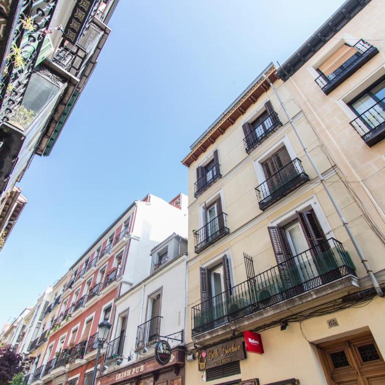 Homelike Huertas - One-Bedroom Apartment - 2