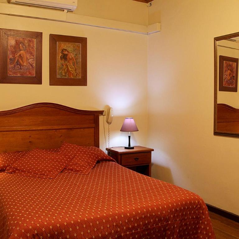 Plaza Hotel Fray Bentos - Superior Family Room - 1