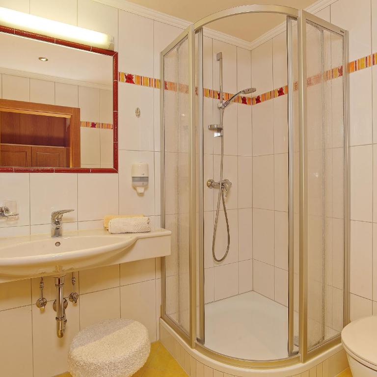 Hotel Ländenhof Superior - Doppelzimmer mit Balkon - Kategorie B - 3