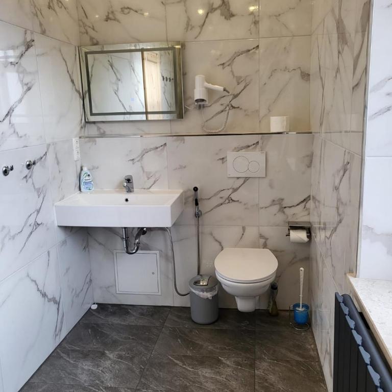 Golden GaPa Central Chalet Apartment 32 - Apartment mit 2 Schlafzimmern - 21