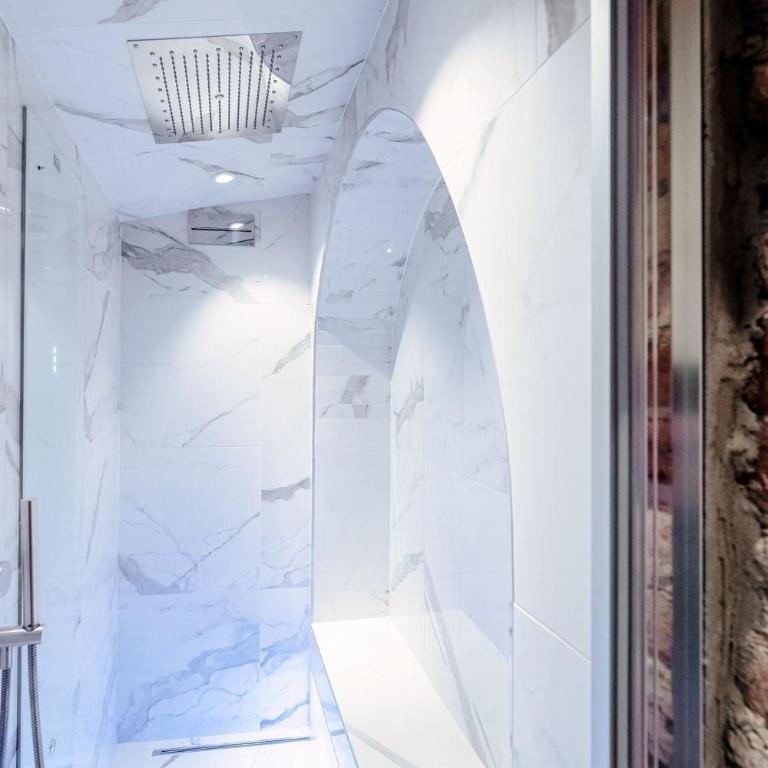 Vitrum - Como Luxury Suites - Suite Superior - 5