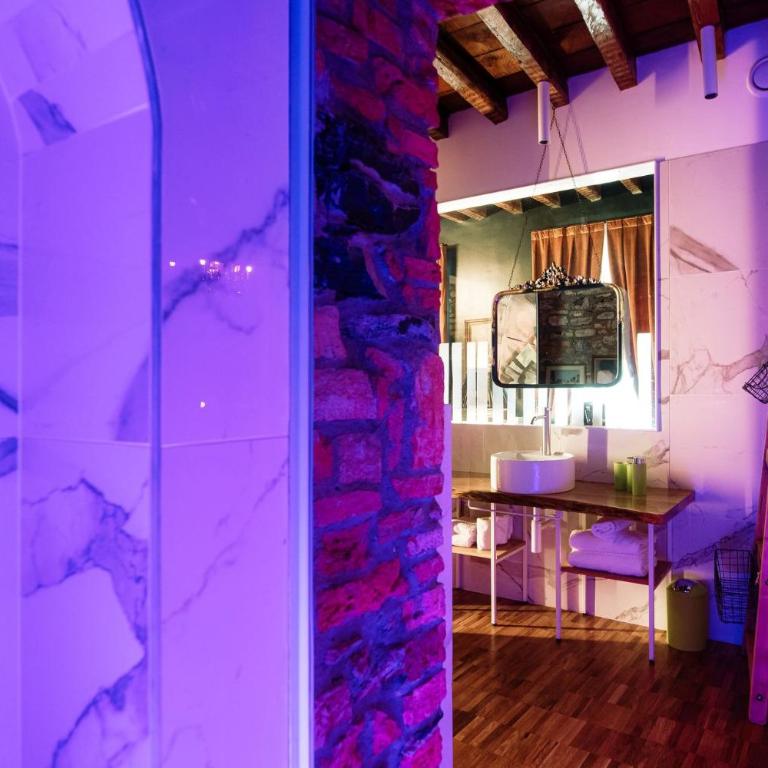 Aurum - Como Luxury Suites - Suite Superior - 13