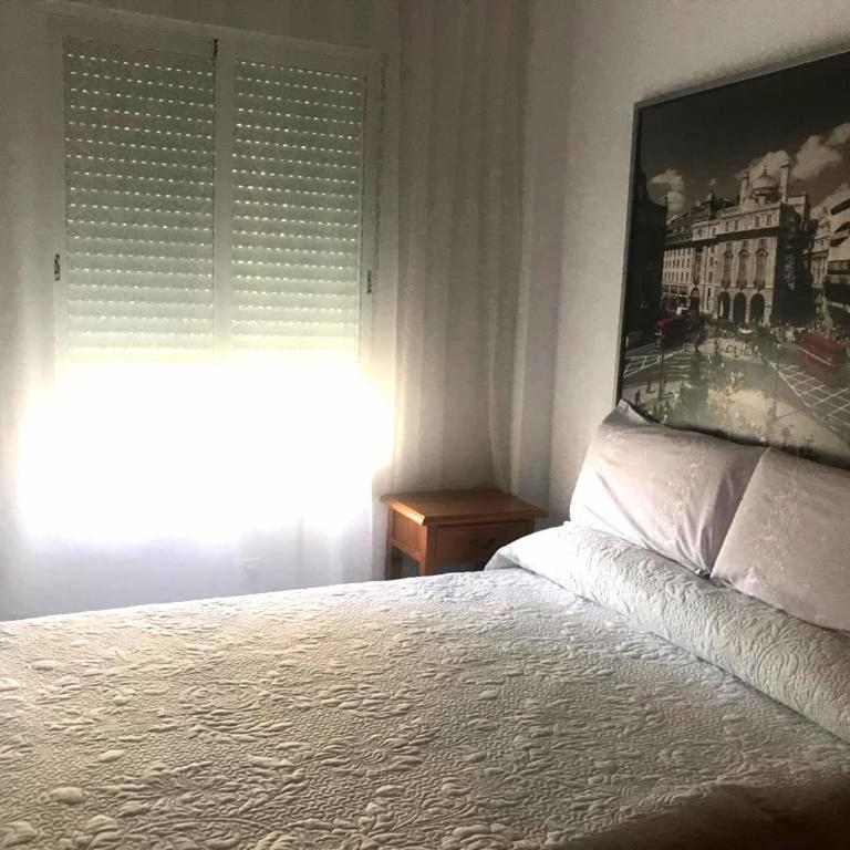 Costamar, Primera linea de playa, 3 dormitorios, 2 baños, vistas al mar, Internet Wifi y Garaje, Ideal parejas y familias - Three-Bedroom Apartment - 13