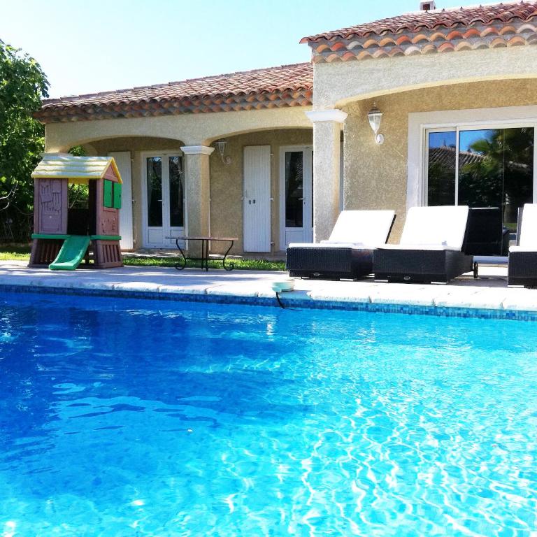 Luxueuse Villa Récente à Saint Raphaël de Plain Pied - Villa con piscina privada - 8