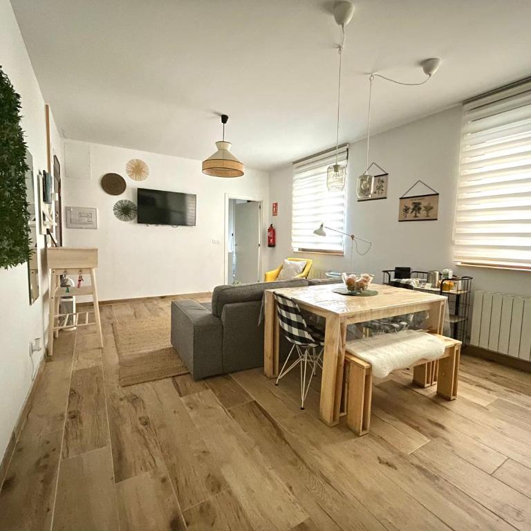 Trauko Flat Parking 15 euros x day EBI01313 - Two-Bedroom Apartment - 4